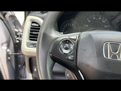 Used 2018 Honda HR-V EX image 13