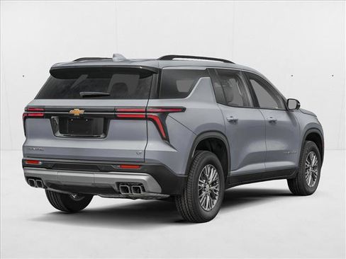 New 2027 Chevrolet Traverse LT FWD image 2