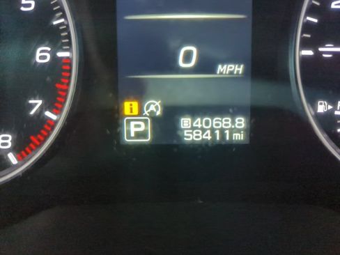 Used 2024 Subaru Outback Premium AWD/4WD image 22