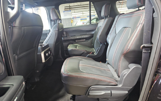Used 2023 Ford Expedition Max Limited AWD/4WD image 9