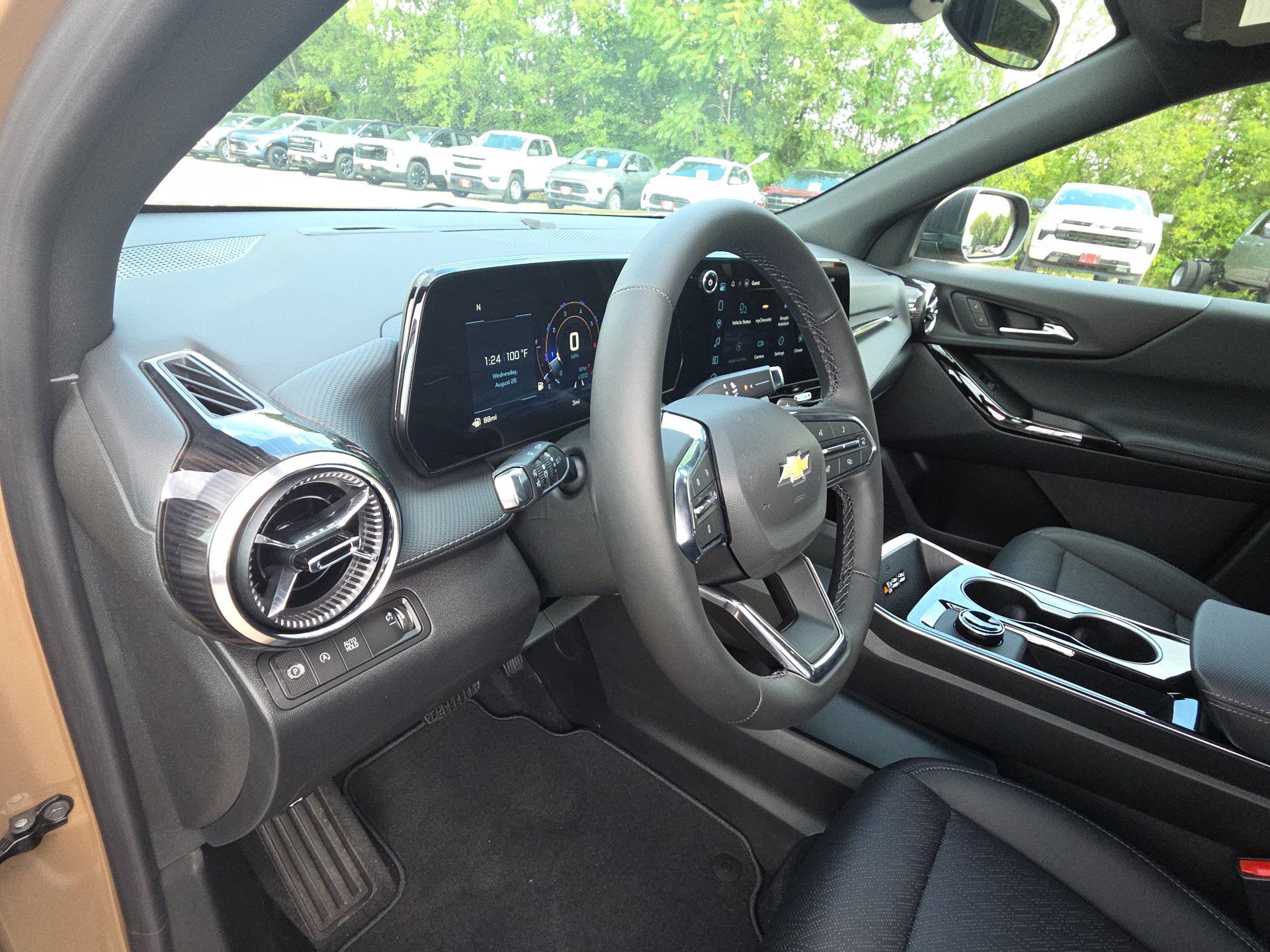 New 2027 Chevrolet Equinox LT w/ Convenience Package II FWD image 14