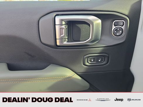 New 2026 Jeep Gladiator Mojave image 11