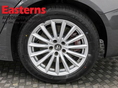 Used 2022 Alfa Romeo Giulia Sprint image 32