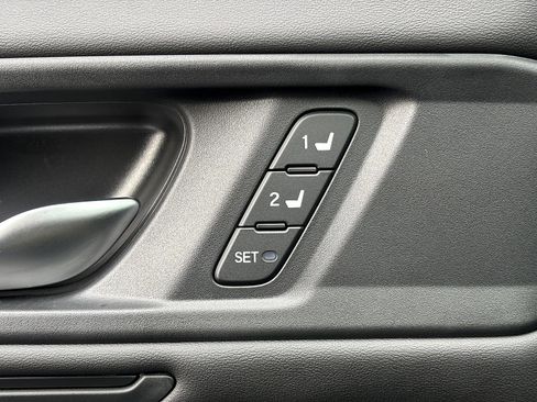 Certified 2025 Honda Accord Touring image 17