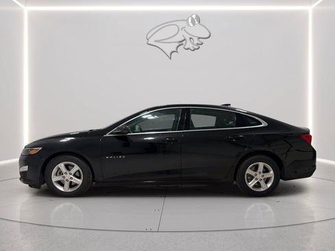 Used 2024 Chevrolet Malibu LT FWD image 2