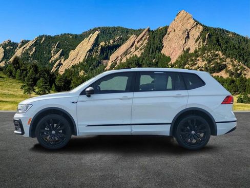 Used 2021 Volkswagen Tiguan SE R-Line AWD/4WD image 4