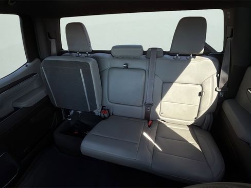 Used 2023 GMC Sierra 1500 SLT w/ SLT Premium Package image 12