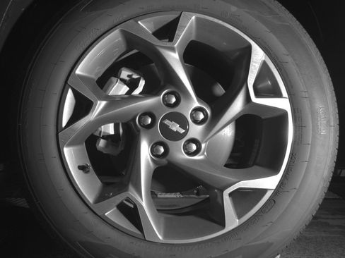 Used 2025 Chevrolet Trax LT w/ LT Convenience Package image 12