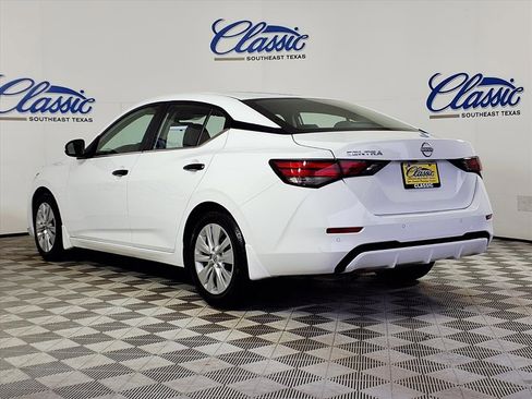 Used 2024 Nissan Sentra S image 2