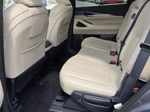 Used 2023 INFINITI QX60 Luxe w/ Performance Audio Package AWD/4WD image 11