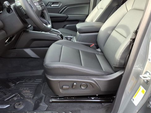 New 2026 GMC Canyon Elevation w/ Convenience Package image 13