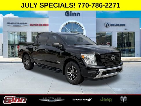 Used 2023 Nissan Titan SV w/ SV Convenience Package RWD image 1