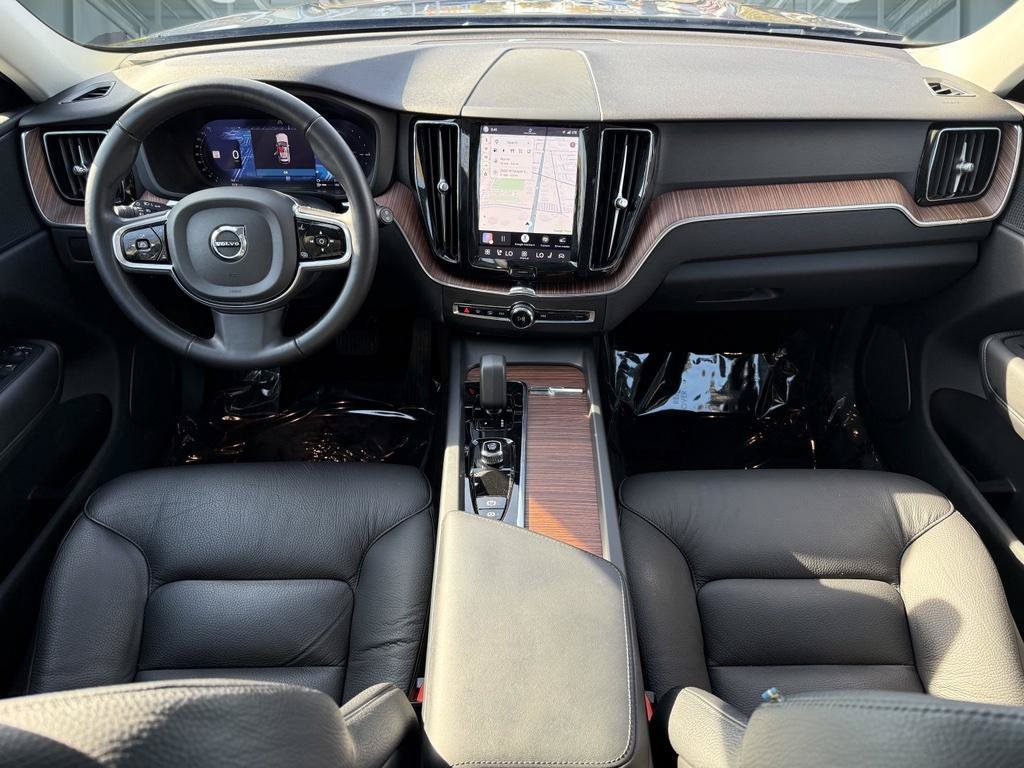 Used 2024 Volvo XC60 T8 Plus w/ Protection Package Premier AWD/4WD image 18