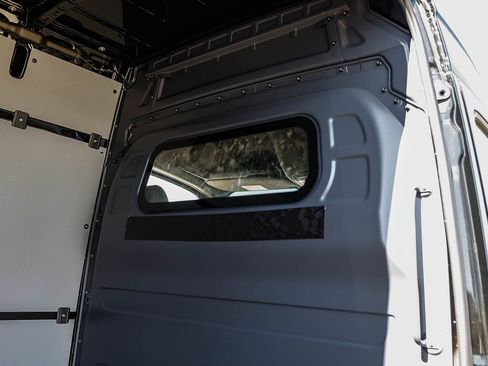 New 2025 Mercedes-Benz Sprinter 2500 image 17