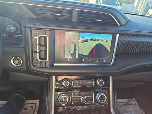 Used 2023 GMC Yukon XL Denali image 23