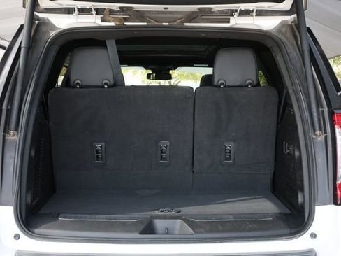 Used 2023 GMC Yukon Denali image 31