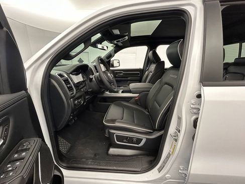 New 2026 RAM 1500 Laramie AWD/4WD image 13