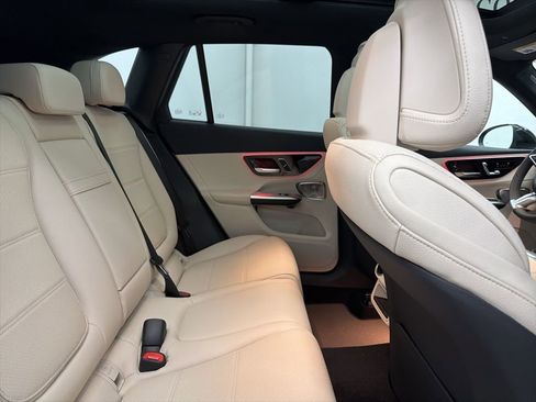 New 2026 Mercedes-Benz GLC 300 image 27