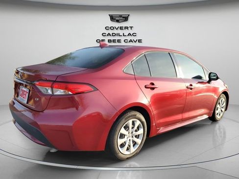 Used 2022 Toyota Corolla LE image 9