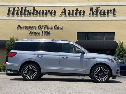 Used 2018 Lincoln Navigator Black Label w/ Cargo Package AWD/4WD image 4
