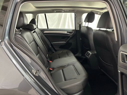 Used 2016 Volkswagen Golf Limited Edition image 14