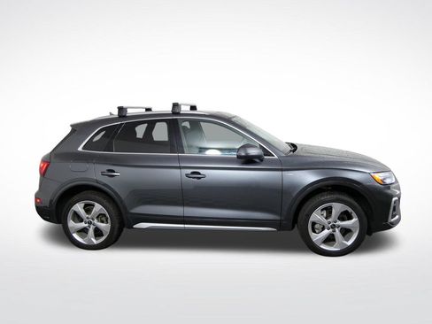 Used 2023 Audi Q5 2.0T Premium Plus w/ Premium Plus Package AWD/4WD image 2