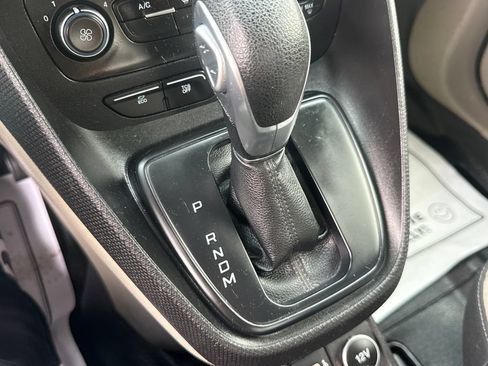 Used 2019 Ford Transit Connect XLT FWD image 39