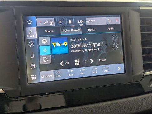 Certified 2023 Chrysler Voyager LX image 19