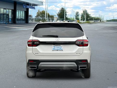 New 2025 Honda Pilot Elite image 5