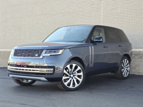 New 2025 Land Rover Range Rover SE image 1