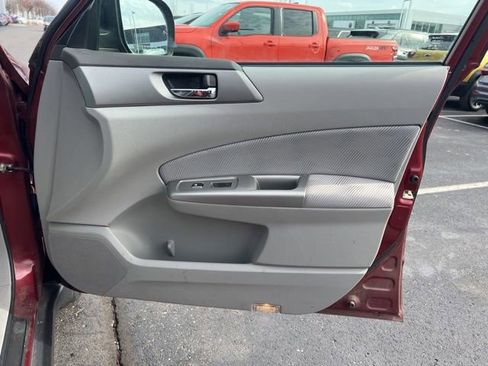 Used 2010 Subaru Forester 2.5X Premium image 26