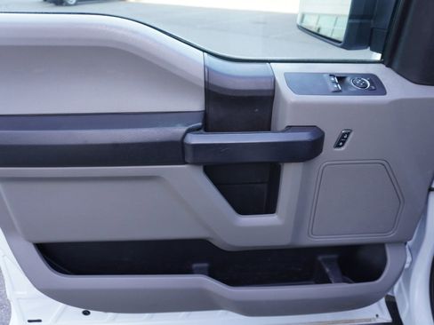 Used 2017 Ford F150 XL w/ Equipment Group 101A Mid image 11