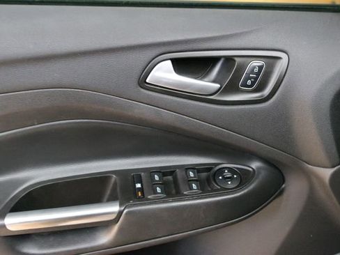 Used 2017 Ford Escape SE AWD/4WD image 13