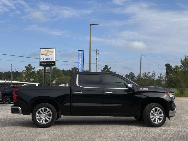 Used 2024 Chevrolet Silverado 1500 LTZ w/ LTZ Premium Package AWD/4WD image 5