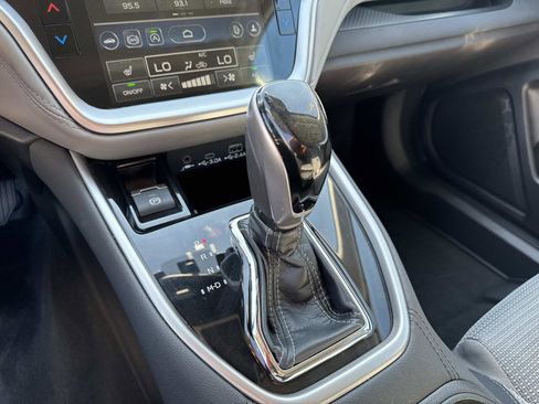 Used 2023 Subaru Outback Premium image 27