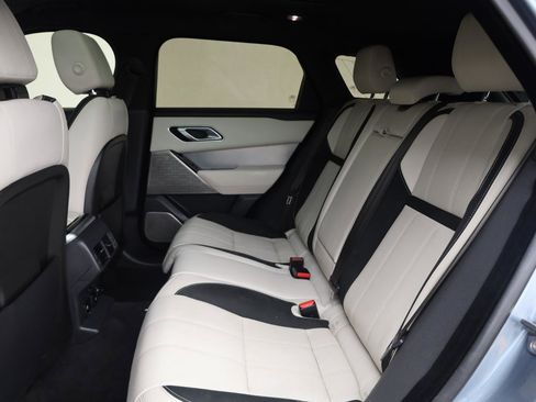 Used 2019 Land Rover Range Rover Velar R-Dynamic SE AWD/4WD image 21