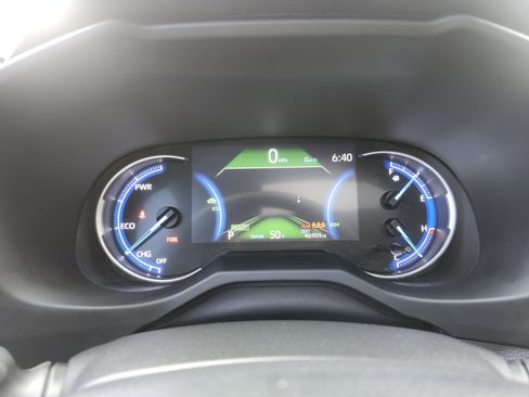 Used 2020 Toyota RAV4 XSE w/ XSE Grade Weather Package AWD/4WD image 34