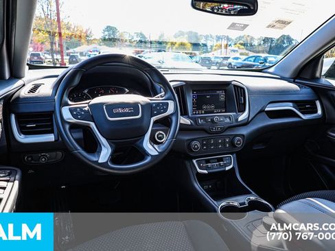 Used 2024 GMC Terrain SLE image 29