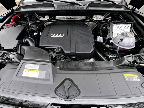 Used 2025 Audi Q5 2.0T Premium w/ Convenience Plus Package image 30