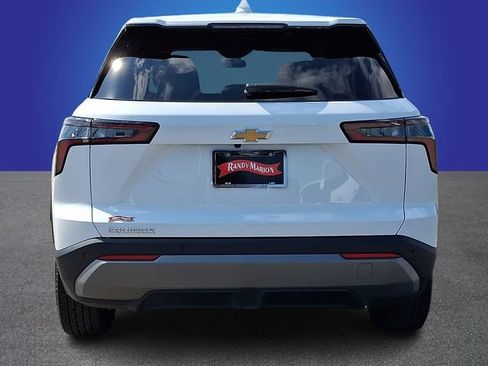 Used 2026 Chevrolet Equinox LT FWD image 5