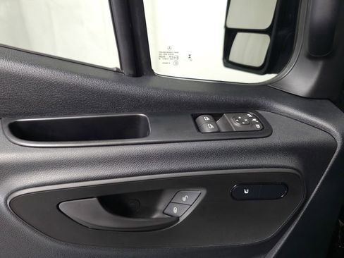 Used 2024 Mercedes-Benz Sprinter 2500 image 6