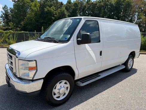 Used 2013 Ford E-250 and Econoline 250 w/ PWR Group RWD image 32