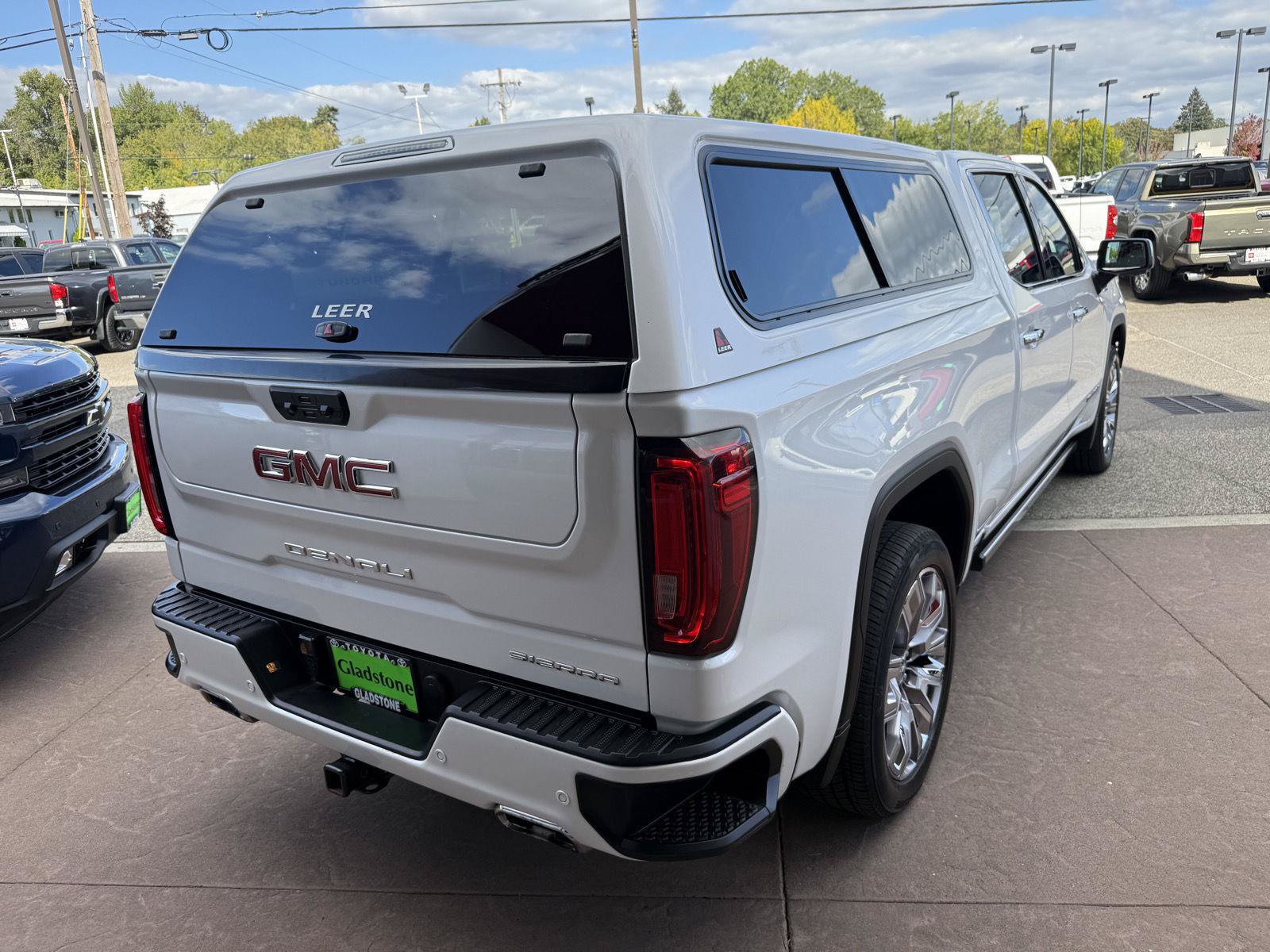 Used 2024 GMC Sierra 1500 Denali AWD/4WD image 6
