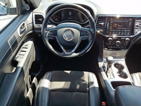 Certified 2021 Jeep Grand Cherokee Laredo X AWD/4WD image 14