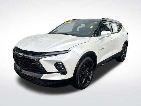 Used 2024 Chevrolet Blazer RS FWD image 3