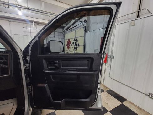 Used 2015 RAM 1500 Express image 18