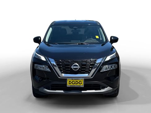 Used 2023 Nissan Rogue SV image 8