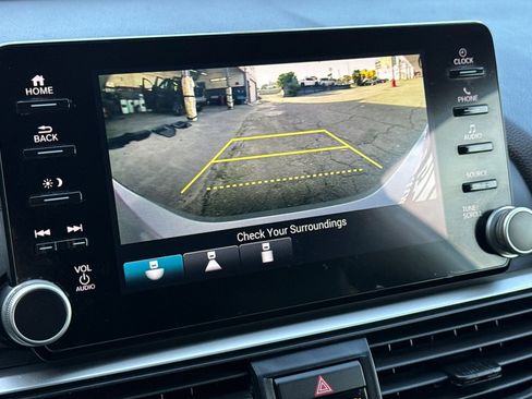 Used 2020 Honda Accord Sport image 18