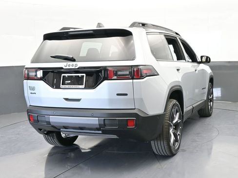 New 2026 Jeep Cherokee Overland image 5