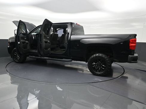 Used 2017 Chevrolet Silverado 2500 LT w/ Midnight Edition AWD/4WD image 36